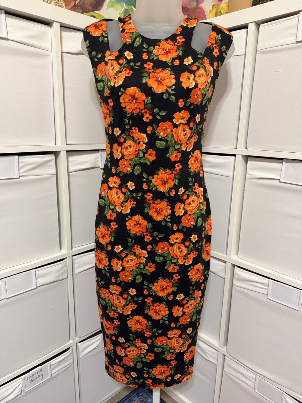 Va Va Voom floral midi Dress 🍊🧡🍑